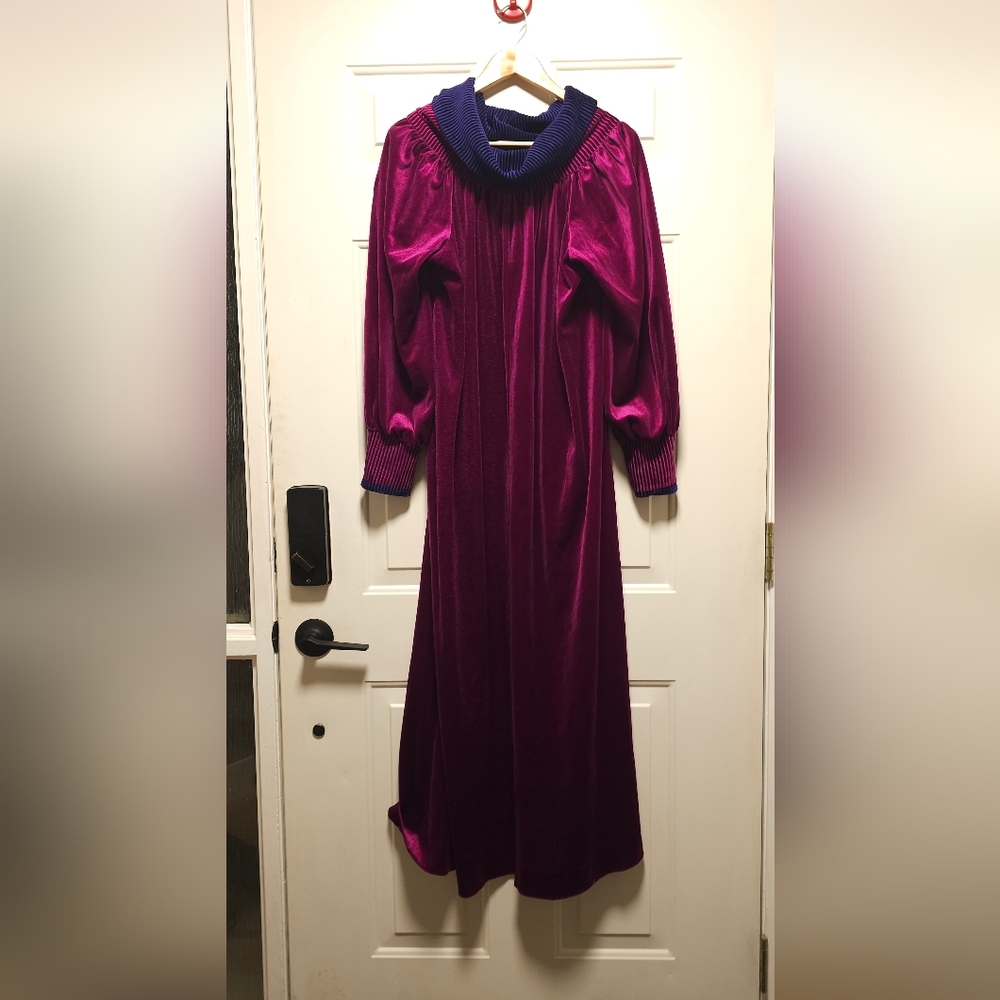 Vibrant Velvet Long Dress with Contrasting Collar